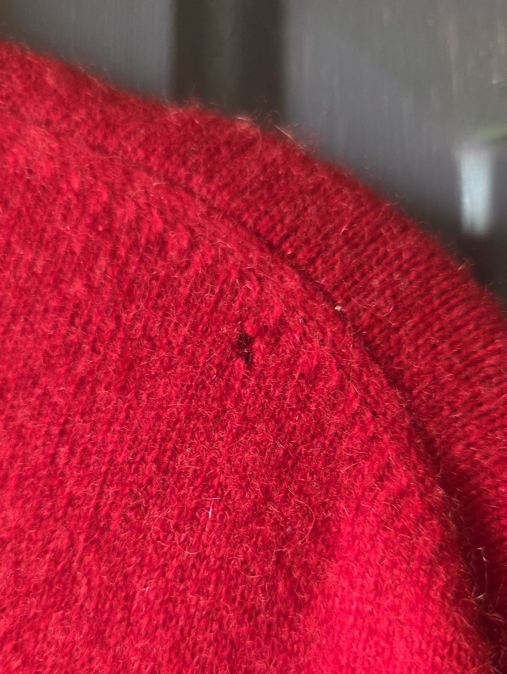 100% Fine Cashmere Club Room Men's V-Neck Sweater in Red Size Medium - Picture 5 of 5